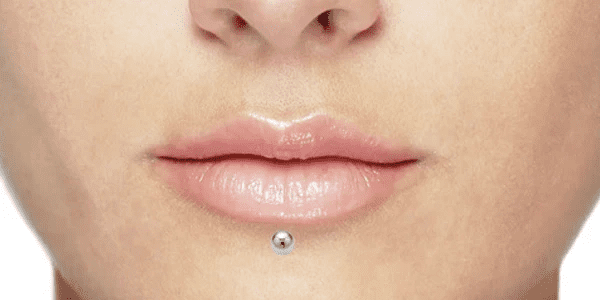 vertical labret piercing